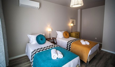 Local Accommodation Apartments Turisticos T1 Portugal Lisbon Vila Marques Aguas Livres Bedroom Pateodasbuganvilias